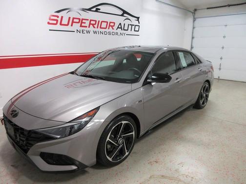 2023 Hyundai ELANTRA SE