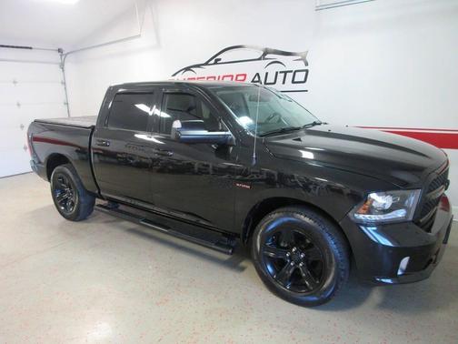 2018 RAM 1500 Night Crew Cab 4x4 5'7' Box