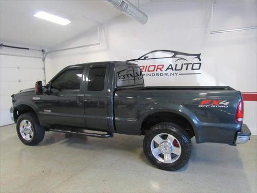 2005 Ford F-250 Lariat