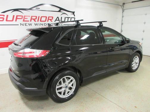 2021 Ford Edge SE