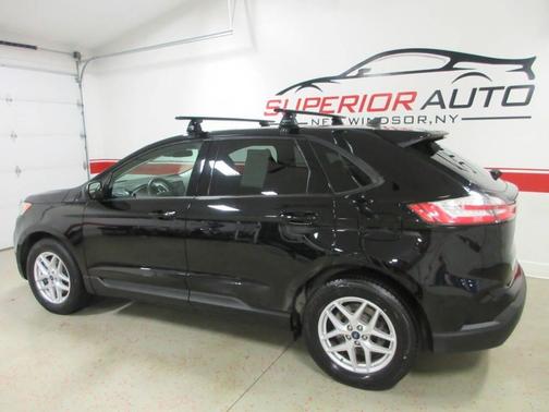 2021 Ford Edge SE