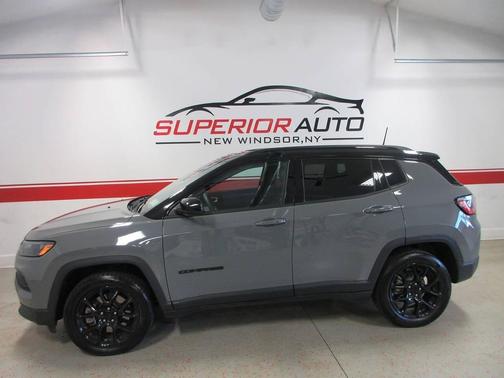 Sting-Gray Clear Coat 2023 Jeep Compass Latitude