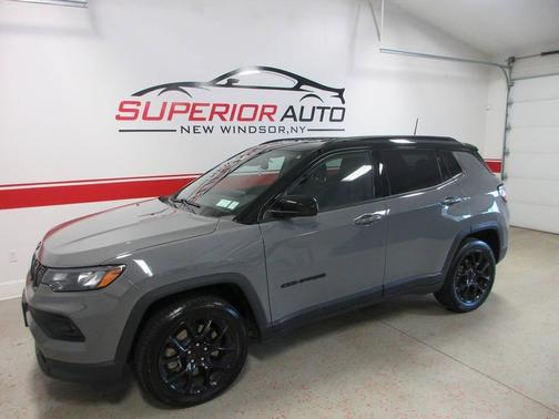 Sting-Gray Clear Coat 2023 Jeep Compass Latitude