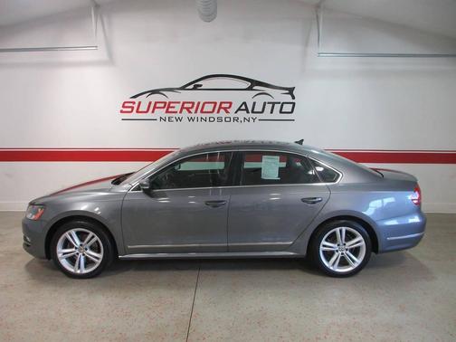 Platinum Gray Metallic 2014 Volkswagen Passat 2.0L TDI DSG SEL Premium