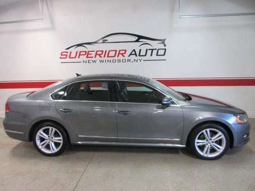 Platinum Gray Metallic 2014 Volkswagen Passat 2.0L TDI DSG SEL Premium