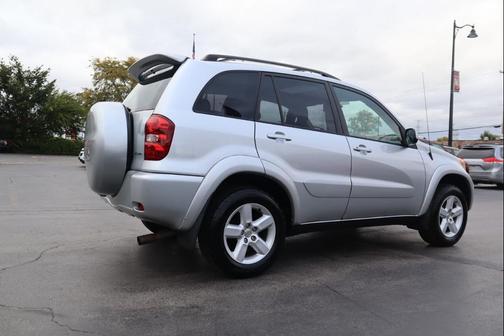2004 Toyota RAV4 Base