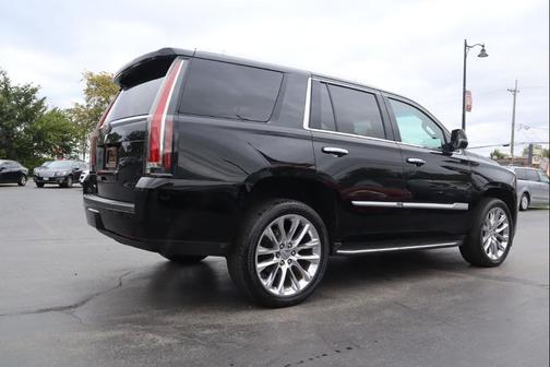 2018 Cadillac Escalade Luxury