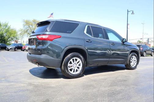 Gray 2019 Chevrolet Traverse LT Cloth