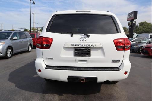 2008 Toyota Sequoia SR5