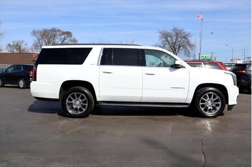 2017 GMC Yukon XL SLT