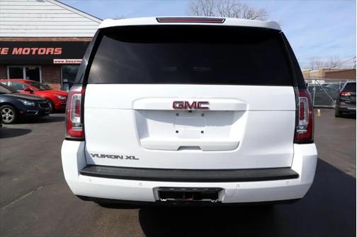 2017 GMC Yukon XL SLT