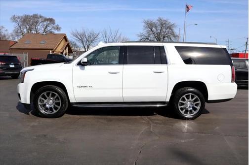 2017 GMC Yukon XL SLT