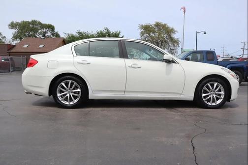 Ivory Pearl 2008 INFINITI G35x Base