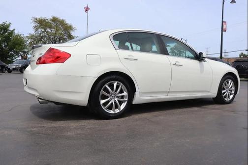 Ivory Pearl 2008 INFINITI G35x Base