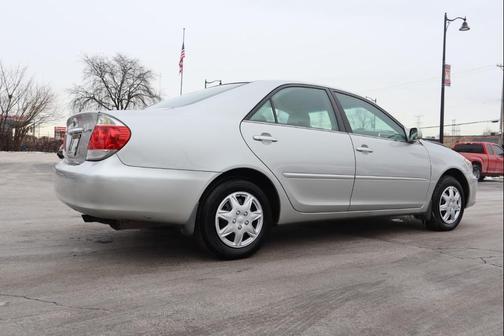 2006 Toyota Camry LE