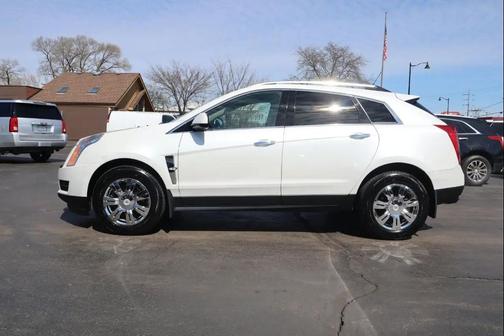 White 2012 Cadillac SRX Luxury Collection
