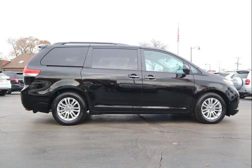 2012 Toyota Sienna XLE