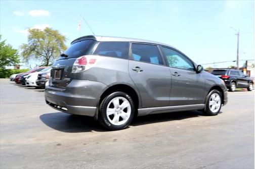 2005 Toyota Matrix Base