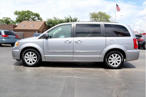 2015 Chrysler Town & Country Touring