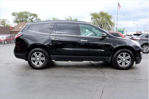 2017 Chevrolet Traverse 2LT