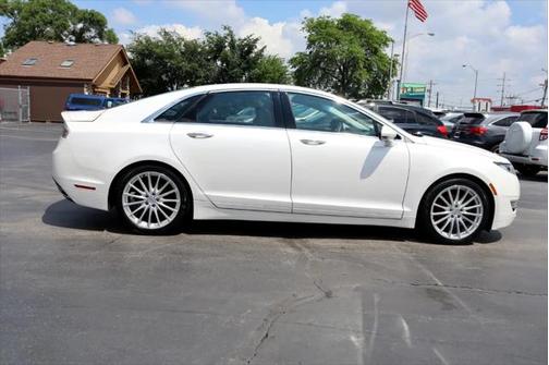 2016 Lincoln MKZ Base
