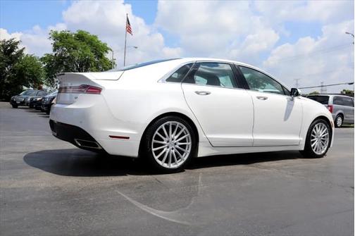 2016 Lincoln MKZ Base