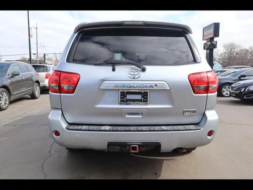 2011 Toyota Sequoia SR5