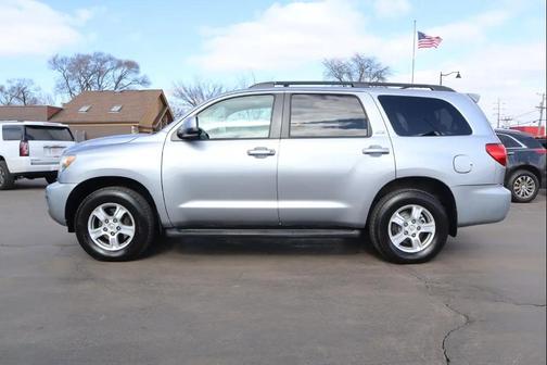 2011 Toyota Sequoia SR5