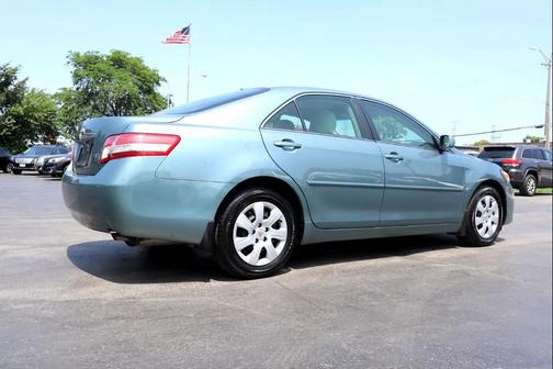 2010 Toyota Camry LE