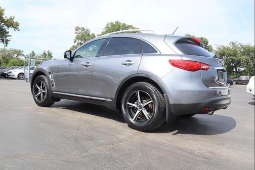 2014 INFINITI QX70 Base