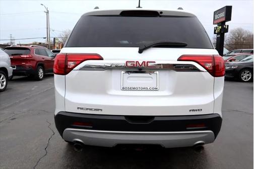 2017 GMC Acadia SLE-2