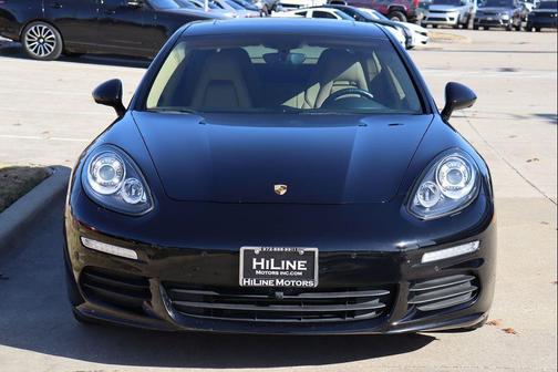 2016 Porsche Panamera Edition