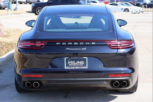 2017 Porsche Panamera 4S