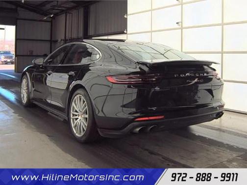 2017 Porsche Panamera 4S