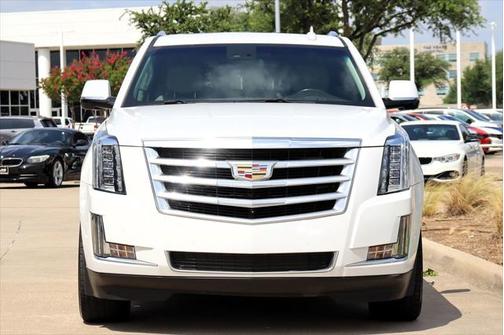 2017 Cadillac Escalade Luxury