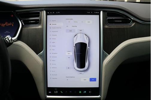 2012 Tesla Model S Signature