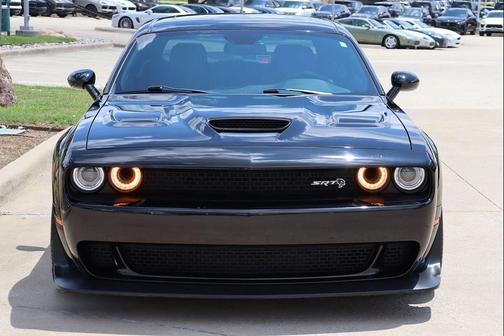 Pitch Black Clearcoat 2018 Dodge Challenger SRT Hellcat