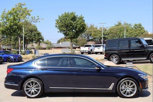 2016 BMW 750 I
