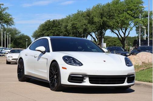 2018 Porsche Panamera 4