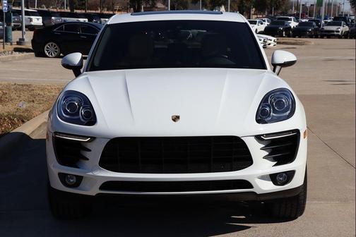 2018 Porsche Macan 