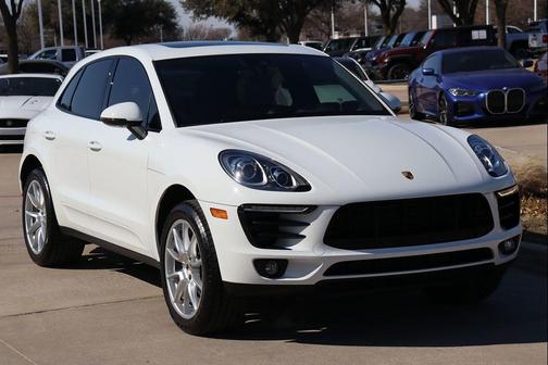 2018 Porsche Macan 