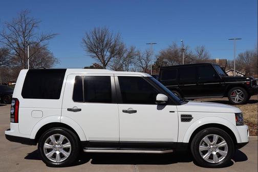 2015 Land Rover LR4 Base