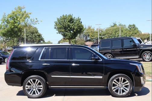 2019 Cadillac Escalade Platinum