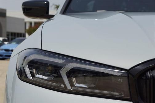 2023 BMW 330 330i