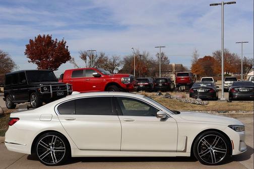 2020 BMW 750 i xDrive