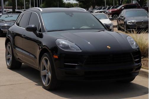 2021 Porsche Macan Base