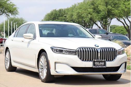 2022 BMW 740 i
