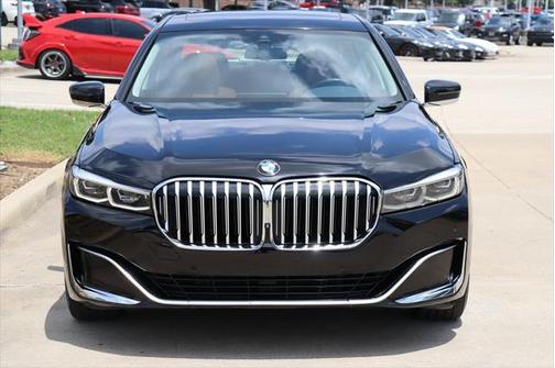 2021 BMW 740 740i