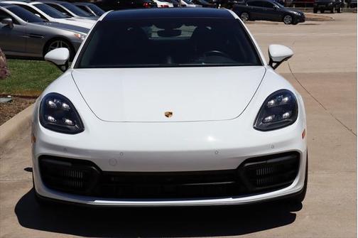 2022 Porsche Panamera Platinum Edition