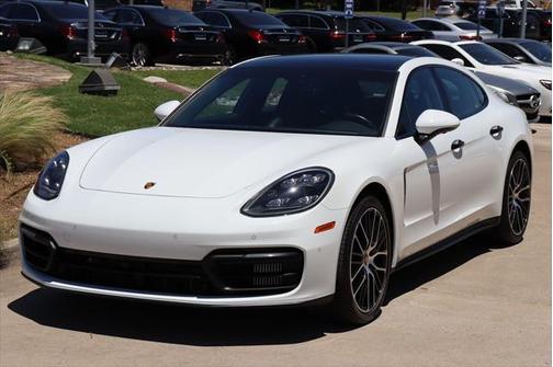 2022 Porsche Panamera Platinum Edition